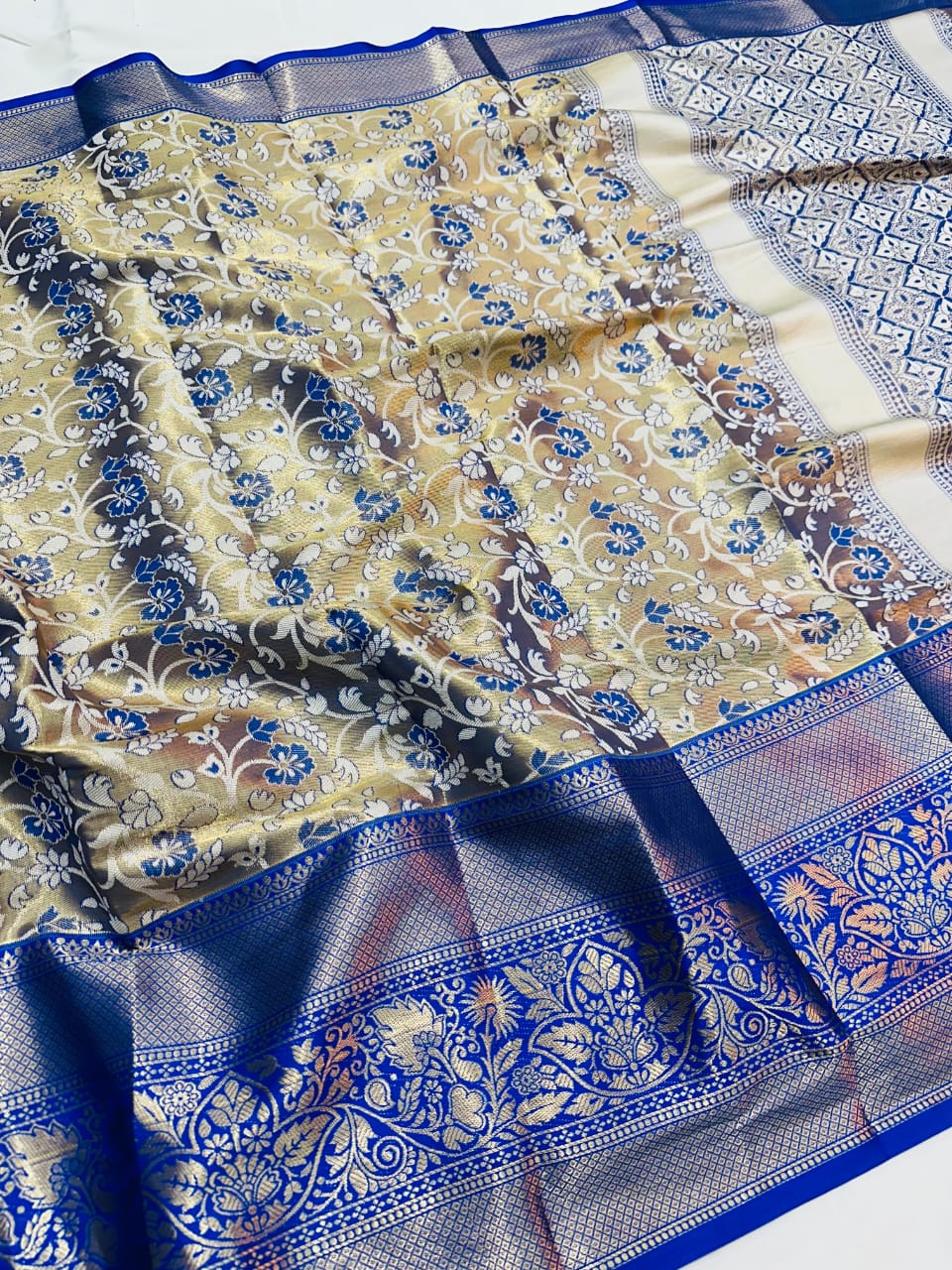Semi Kanjivaram Silk Weaving Saree with Rich Gold Zari Pallu - Brocade Blouse